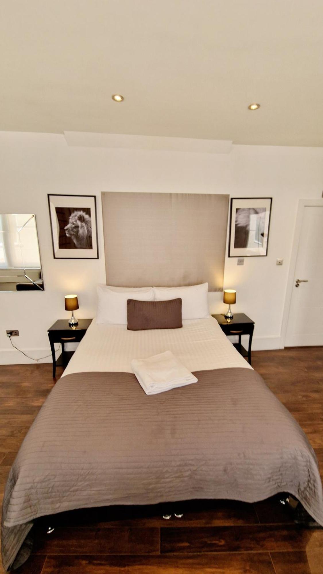 Apartamento Clockwork London Flats Exterior foto